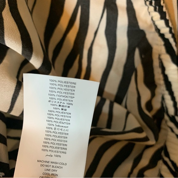 MICHAEL KORS Women's Printed Stadium Ruffled-Overlay Off-The-Shoulder Top - Picture 4 of 4